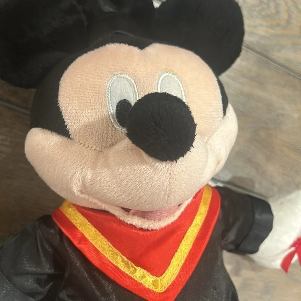 Disney Mickey Mouse Graduation Plus Toy